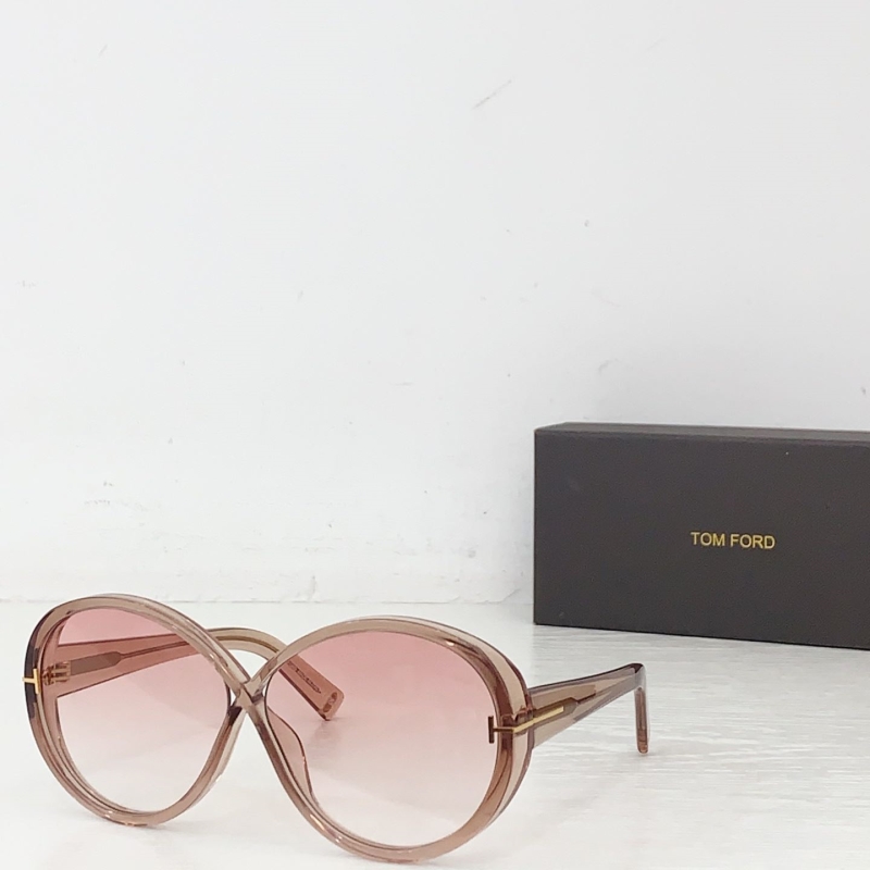 TOM FORD